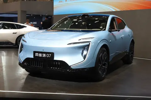 阿维塔07购车手册:入门即高配,Elite就是版本答案