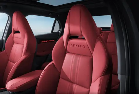 光有大尾翼有什么用?领克03自带改装属性,遗憾操控并未优化