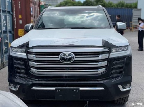 平行进口丰田兰德酷路泽降价34.8万 欢迎到店试驾